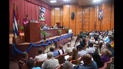 Pleno del Partido forja consensos para transformar con urgencia la situación del país.