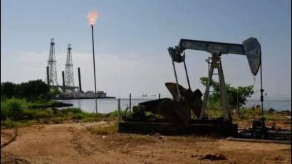 «Indefinidamente»: Así planea Estados Unidos controlar el petróleo de Venezuela