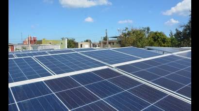Paneles solares en Matanzas
