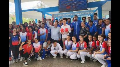 Entregó China donativo al deporte