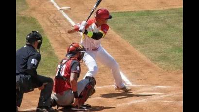 Los Cocodrilos comenzaron la temporada impetuosos al barrer en cuatro partidos a los Huracanes de Mayabeque.