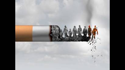 Cuatro mil sustancias tóxicas contiene el humo de tabaco, entre ellas la nicotina, el monóxido de carbono y el benzopireno, que aumentan las probabilidades de adicción y consumo de otras drogas más letales, y afectan también a los no fumadores cuando están obligados a compartir el local y el ambiente.