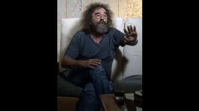 Moisés Rodríguez, o Roberto, como le llama cariñosamente todo su pueblo, es el más reciente Premio Nacional de Humor, otorgado en el año 2024, por su loable obra de toda la vida.