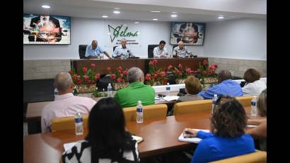 Este jueves en la mañana y dirigido por el Presidente de la República de Cuba, Miguel Díaz-Canel Bermúdez, se produjo el Consejo Técnico Asesor del Ministerio de la Agricultura, que contó con directivos de entidades a las cuales concierne el desarrollo agrícola de la Isla.