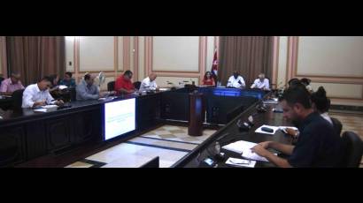 El análisis de las principales problemáticas de la población y la búsqueda constante de alternativas frente a los desafíos, con el pensamiento y aporte colectivo, ha sido un tema de atención permanente por parte de las autoridades del país en las sesiones del Consejo de Estado.