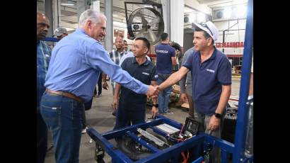 «Es muy alentador -expresó el Presidente cubano- visitar lugares como este, en tiempos tan difíciles». Así lo dijo porque, en su entender, allí lo que se respira es desarrollo y combate.