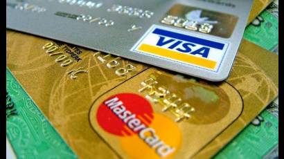 A partir de la decisión, Cuba se ve imposibilitada de recibir ingresos como resultado de la comercialización de bienes y servicios por intermedio de estas tarjetas internacionales.