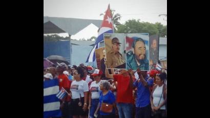 La plaza Camilo Cienfuegos reunió a los avileños en Tribuna Abierta de la Revolución.