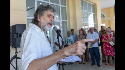 El humor ha sido esencial en la resistencia de nuestro país a lo largo de su itinerario como nación, expresó el intelectual cubano Abel Prieto Jiménez, presidente de Casa de las Américas, durante la inauguración este martes de la 2da. Bienal de Humor Político.
