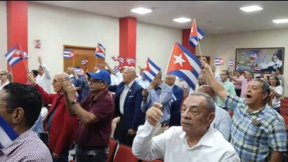 En el homenaje participaron miembros del Movimiento de Solidaridad con Cuba en Dominicana.