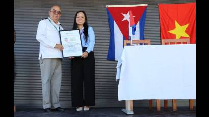 Aduana otorga certificación OEA a empresa vietnamita Thai Binh en la ZEDM