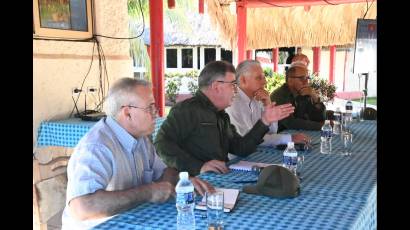 El Presidente del Consejo de Defensa Nacional, Miguel Díaz-Canel Bermúdez, visitó en la mañana de este sábado la Zona de Defensa Wajay