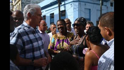 Miguel Díaz-Canel Bermúdez en intercambio con los principales dirigentes de los municipios de la capital cubana, en esta ocasión en Centro Habana.