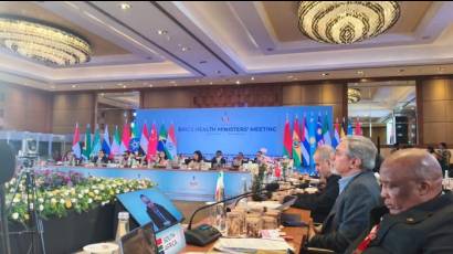 Cuba denuncia en los BRICS el impacto letal del bloqueo de EE.UU. y reafirma su apuesta por la cooperación sanitaria Sur-Sur