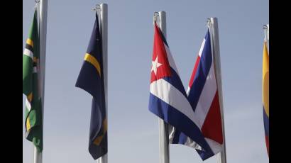 Delegación de Cuba iza bandera nacional en Villa Centroamericana