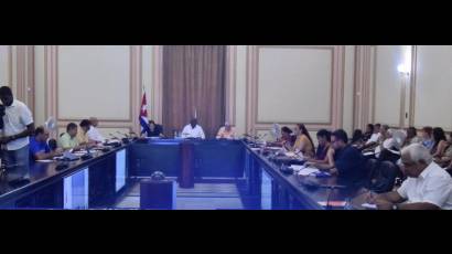 Aprueba Consejo de Estado nuevos decretos leyes