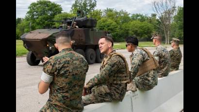 El secretario de Guerra en EE. UU. aboga por la masculinidad a ultranza como requisito de permanencia en el ejército