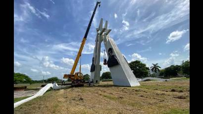 Restauran en Pinar monumento a los Hermanos Saíz