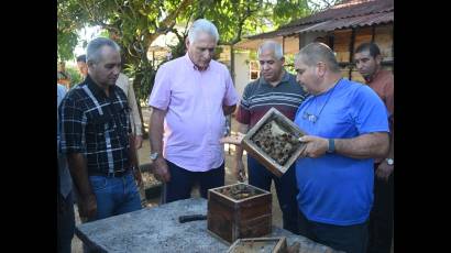 Díaz-Canel en visita de trabajo a Mayabeque