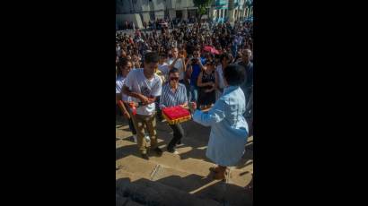 El Alma Mater abraza a su nueva generación