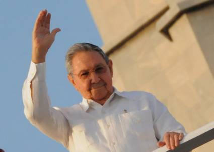 Raúl Castro en la Plaza de la Revolución José Martí