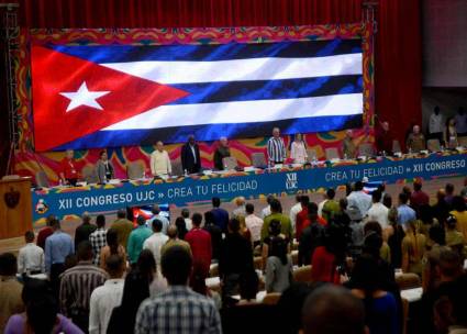 Concluye este 4 de abril el 12mo. Congreso de la Unión de Jóvenes Comunistas 