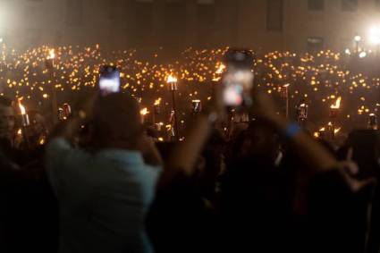 La tradicional Marcha de las antorchas comenzó en la Escalinata de la Universidad de La Habana