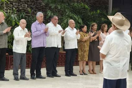 Acto de condecoraciones estatales de la ANAP