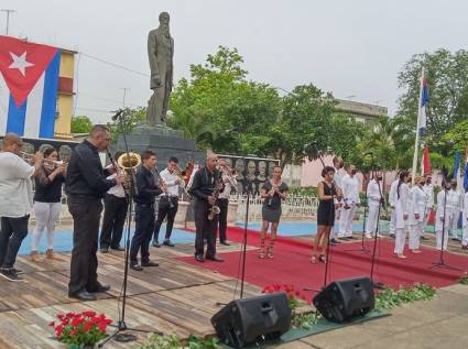 Homenaje a Francisco Vicente Aguilera en su bicentenario