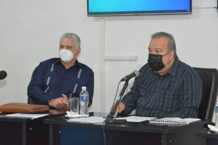 Miguel Díaz-Canel Bermúdez y Manuel Marrero Cruz