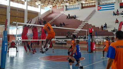 Torneo nacional de voleibol masculino en Cuba