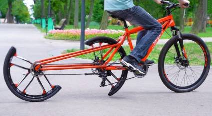 Sergii Gordieiev y su bicicleta