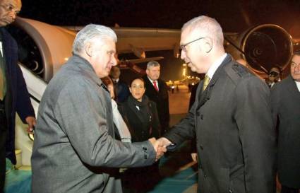 El Presidente de Cuba llega a Türkiye