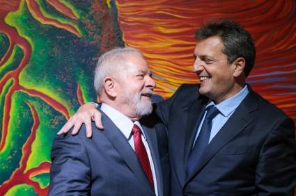 El ministro de Economía y candidato presidencial de Unión por la Patria Sergio Massa se reunirá con Lula