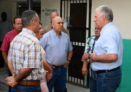 El mandatario cubano visita San José de Las Lajas