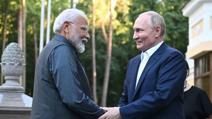 Encuentro de Narendra Modi con el presidente ruso Vladimir Putin