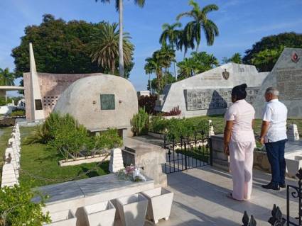 Tributan homenaje a Fidel Castro en Santiago de Cuba