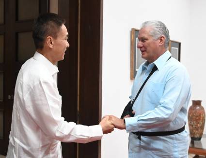 Encuentro de Miguel Díaz-Canel con Hua Xin, nuevo embajador de la República Popular China en Cuba