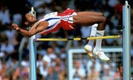 Javier Sotomayor ostenta el récord mundial de salto alto