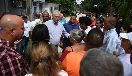 El Presidente cubano dio cumplimiento a una intensa agenda de trabajo en Santa Clara