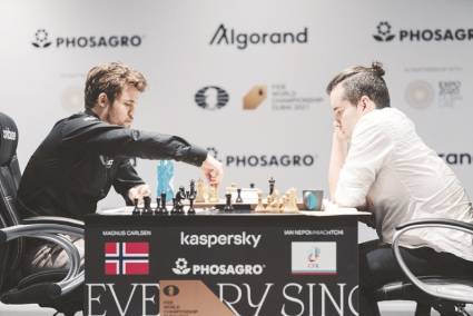 Carlsen y Nepomniachtchi