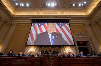 Imagen de archivo del entonces expresidente Donald Trump durante una audiencia del comité selecto para investigar el ataque del 6 de enero al Capitolio de los Estados Unidos.