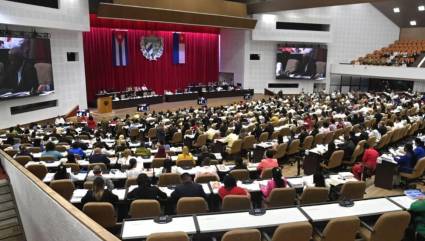 Parlamento de Cuba pasará revista al cronograma legislativo