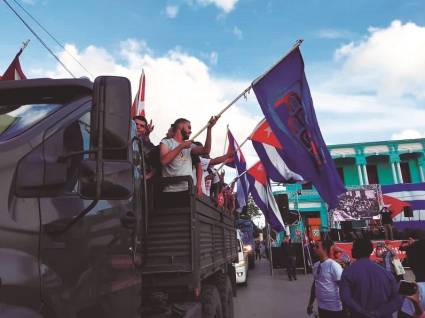 En Camagüey los pinos nuevos recordaron con entusiasmo y orgullo patrio el recorrido de la caravana de hace 66 años