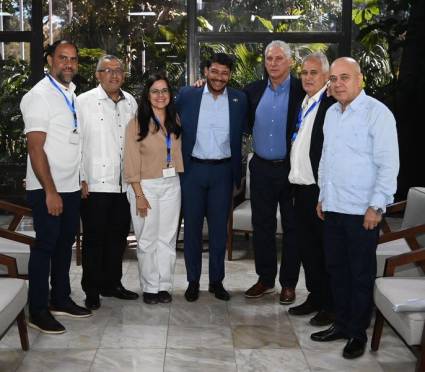 Presidente de Cuba dialogó con delegados a la 6ta. Conferencia Internacional Por el Equilibrio del Mundo