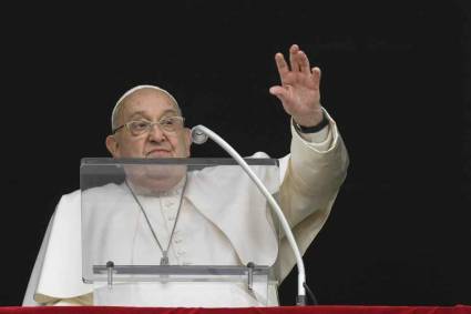 Papa Francisco pide reconciliación y paz tras cese el fuego en Gaza