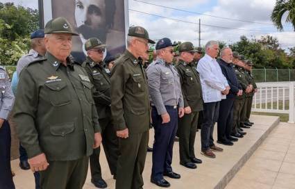 Díaz-Canel en el aniversario de la PNR