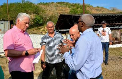 Recorrido de Miguel Díaz-Canel por Holguín