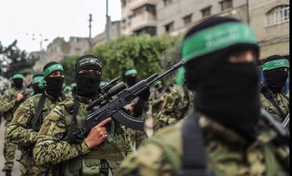 Alerta Hamas de planes israelíes para frustrar alto al fuego