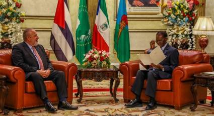 El Primer Ministro, Manuel Marrero Cruz, sostuvo este lunes un encuentro con Teodoro Obiang Nguema Mbasogo, presidente de la República de Guinea Ecuatorial